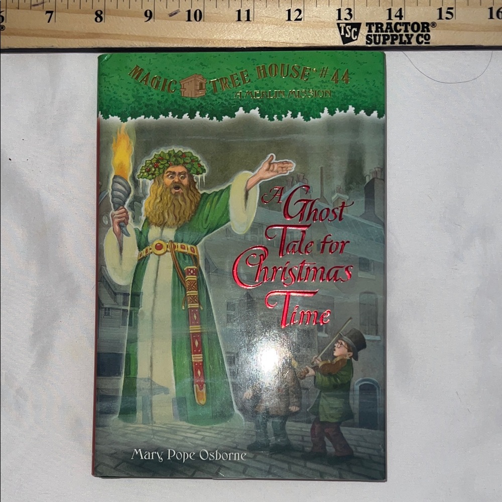 Magic Tree House “Ghost Tale for Christmas” Book